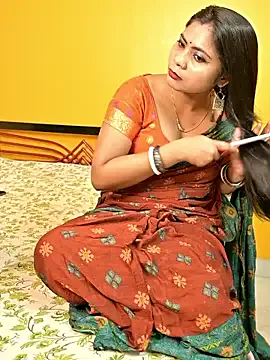 AylaRosell – webcam model profile photo Image 12