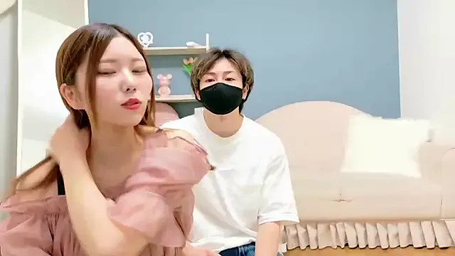 NatallieLynn – webcam model profile photo Image 16