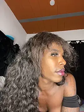 PaolaFalkon – webcam model profile photo Image 18