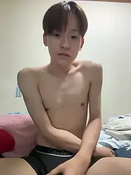 EmilyHunnter – webcam model profile photo Image 8