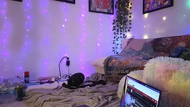 ManuelaKovalenko – webcam model profile photo Image 2