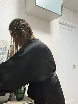 rapunzel069 – webcam model profile photo Image 3