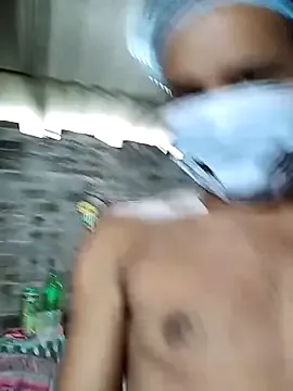 ChloeDevine – webcam model profile photo Image 12