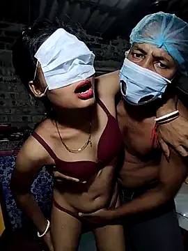 ChloeDevine – webcam model profile photo Image 8