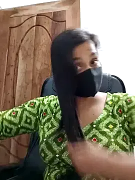 SienaCruz – webcam model profile photo Image 13