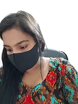 SienaCruz – webcam model profile photo Image 8