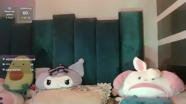 NaughtyNinaX – webcam model profile photo Image 16