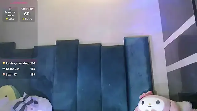 NaughtyNinaX – webcam model profile photo Image 17