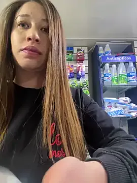 CassieGil – webcam model profile photo Image 11