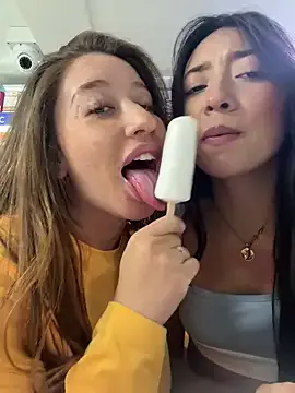 CassieGil – webcam model profile photo Image 15