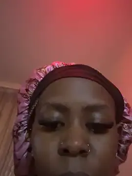 GreciaMorgan – webcam model profile photo Image 4