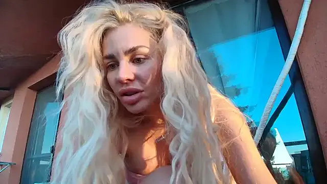 CassieGil – webcam model profile photo Image 10