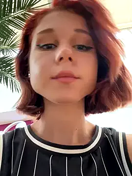 IsabelaJohnson – webcam model profile photo Image 2