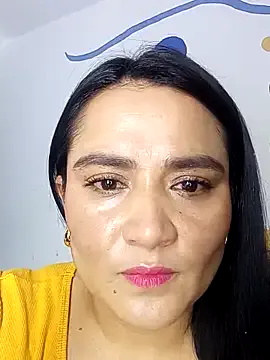 KaraNoir – webcam model profile photo Image 8