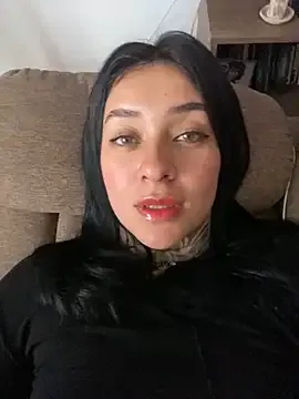 EvaDiamondXX – webcam model profile photo Image 16