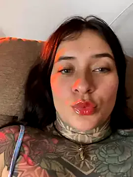 EvaDiamondXX – webcam model profile photo Image 9