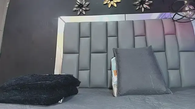 GreciaMorgan – webcam model profile photo Image 16