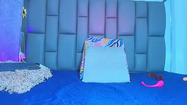 GreciaMorgan – webcam model profile photo Image 9