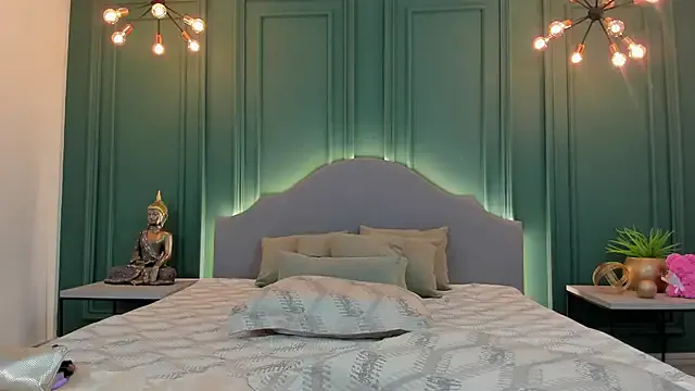 JadeRusell – webcam model profile photo Image 2