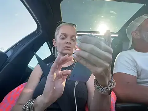 GreciaMorgan – webcam model profile photo Image 11