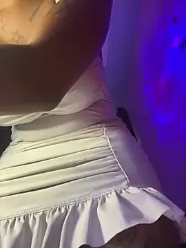 TaraHunter – webcam model profile photo Image 11