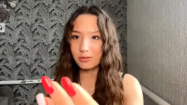 AmyBelmontt – webcam model profile photo Image 6