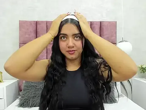 AmyBelmontt – webcam model profile photo Image 7