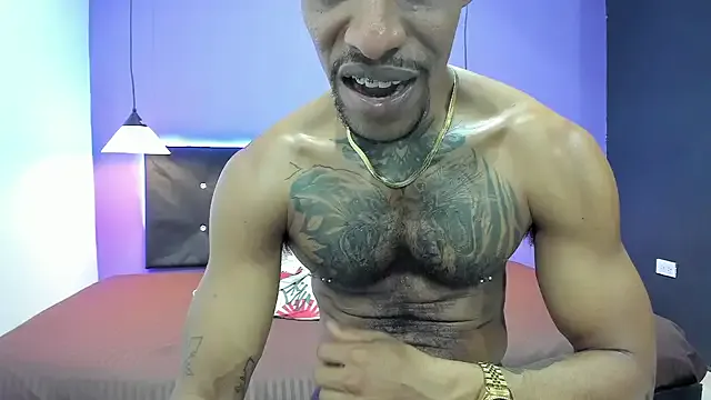 AmyBelmontt – webcam model profile photo Image 6