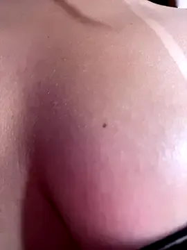 SeleneCastle – webcam model profile photo Image 7