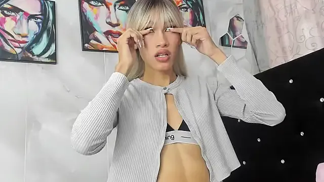 ToryStClair – webcam model profile photo Image 9