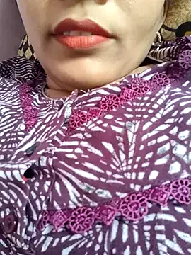 SofiaJoy – webcam model profile photo Image 14