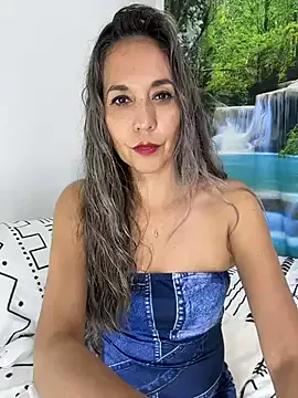 KittiKateXXX – webcam model profile photo Image 6