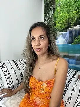 KittiKateXXX – webcam model profile photo Image 8