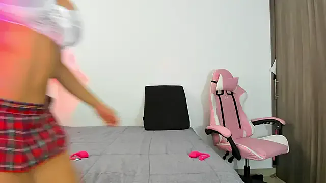 SienaCruz – webcam model profile photo Image 4