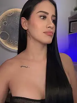 SophieBlaake – webcam model profile photo Image 9