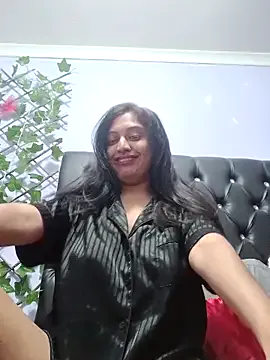 PaulinaSwift – webcam model profile photo Image 14