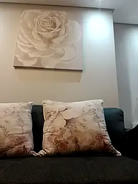 PaulinaSwift – webcam model profile photo Image 15