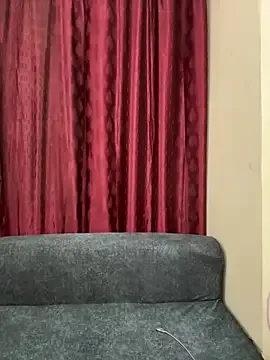 Esmeraldagh_ – webcam model profile photo Image 2