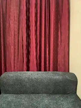 Esmeraldagh_ – webcam model profile photo Image 3