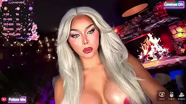 AuroraRuiz – webcam model profile photo Image 9