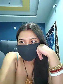 EmyLana – webcam model profile photo Image 13