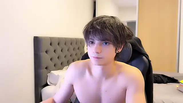 trainwithme – webcam model profile photo Image 11