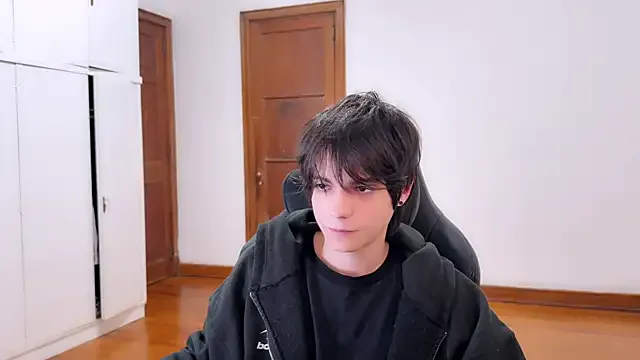 trainwithme – webcam model profile photo Image 18