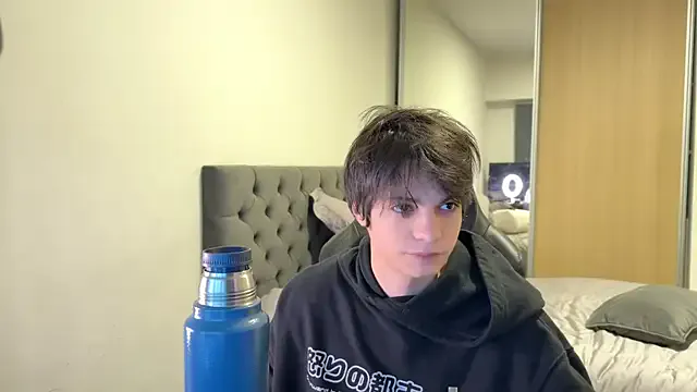 trainwithme – webcam model profile photo Image 4