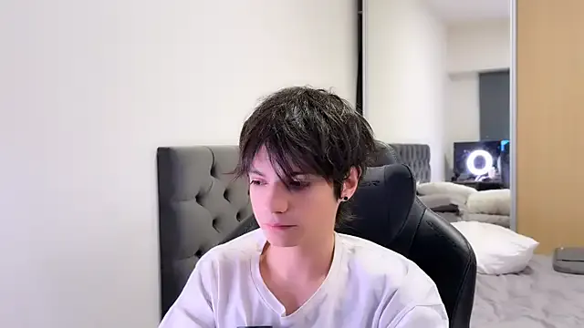 trainwithme – webcam model profile photo Image 8