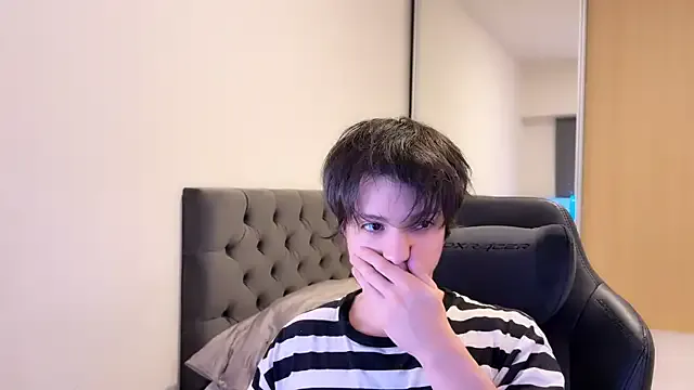 trainwithme – webcam model profile photo Image 9