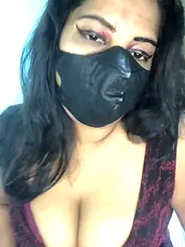 RuslanaXX – webcam model profile photo Image 4