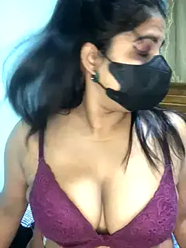 RuslanaXX – webcam model profile photo Image 8