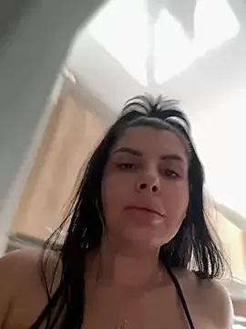 Tinny_floor – webcam model profile photo Image 5