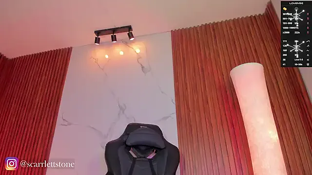 Chloe_Sins – webcam model profile photo Image 2